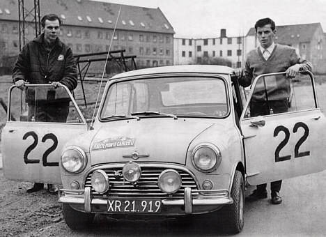 Preben Kristoffersen (t.h.) og Tage Hermansen stillede til start i Rally Monte-Carlebo 1967 med en Morris Cooper S.